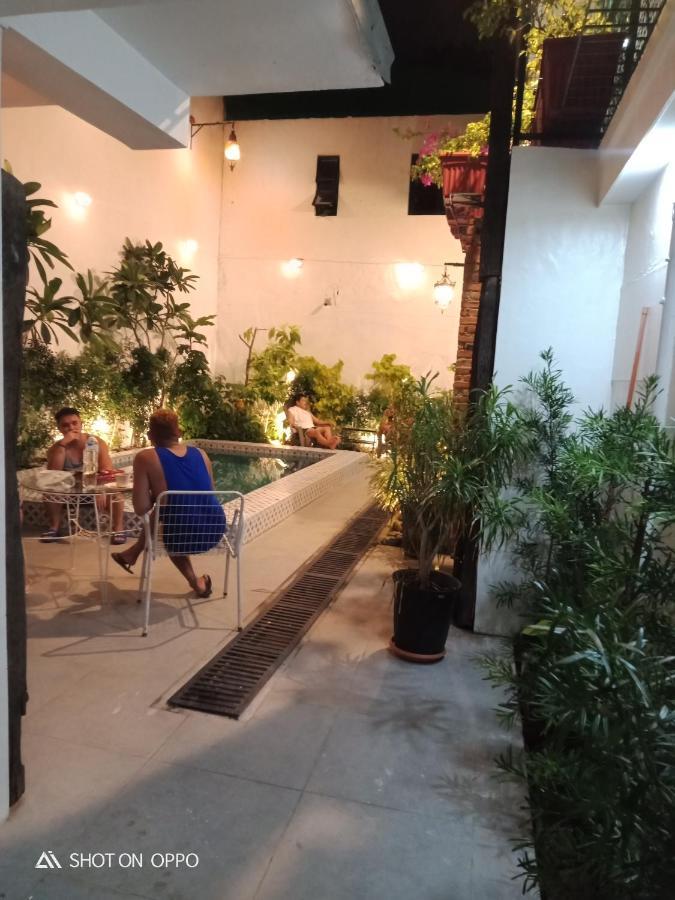 Airport Hostel Manila Пасай Экстерьер фото