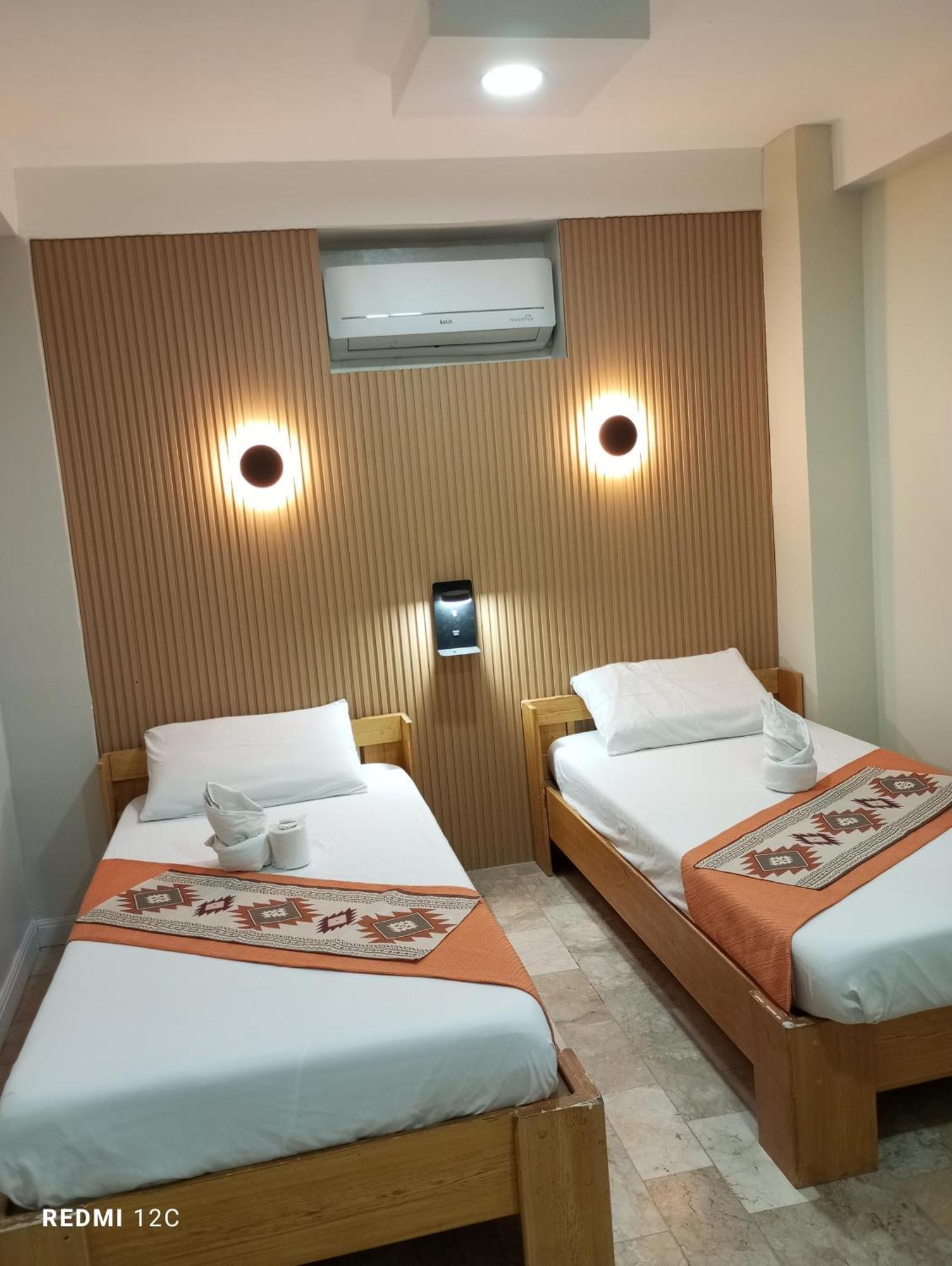Airport Hostel Manila Пасай Экстерьер фото