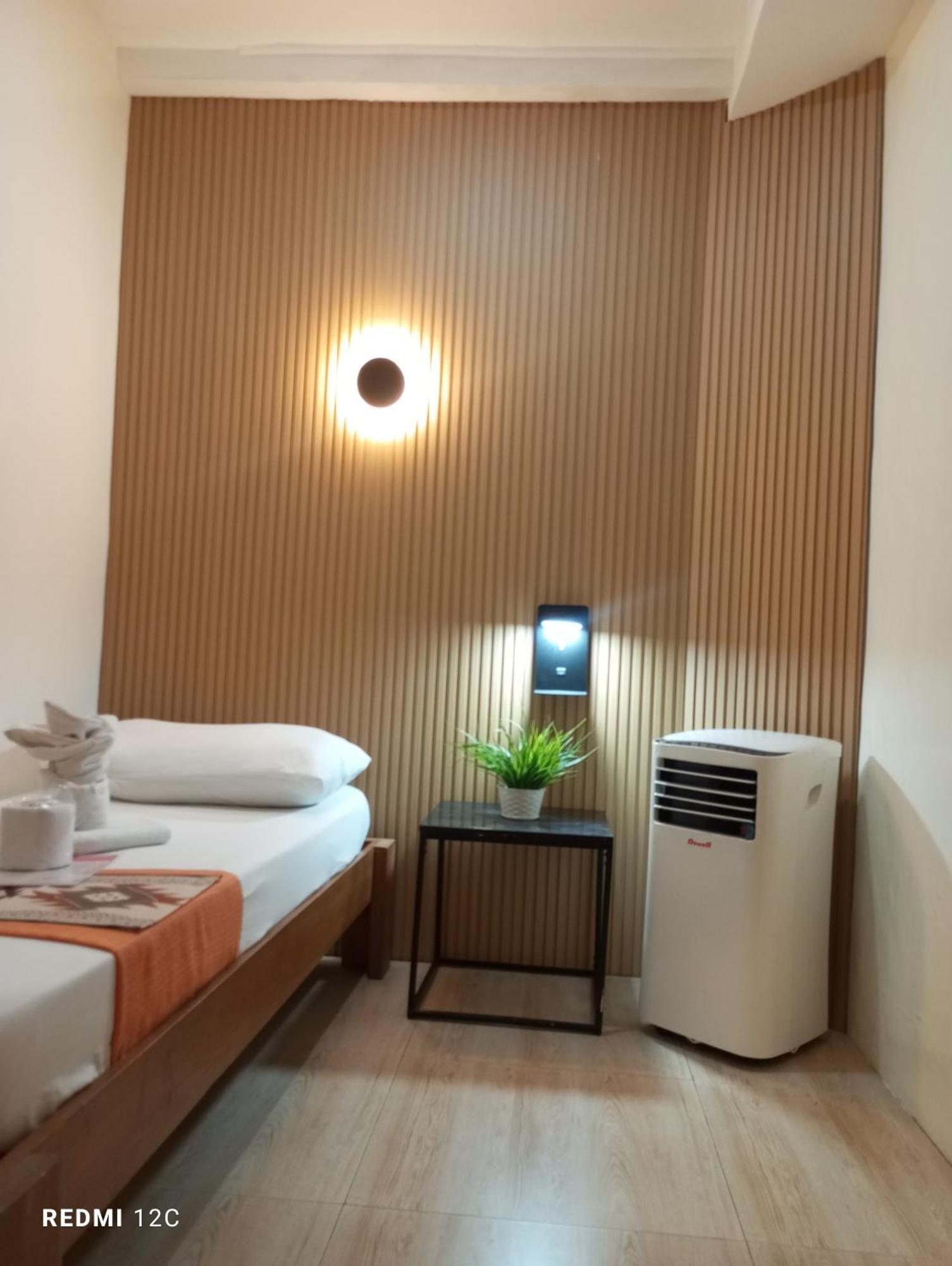 Airport Hostel Manila Пасай Экстерьер фото